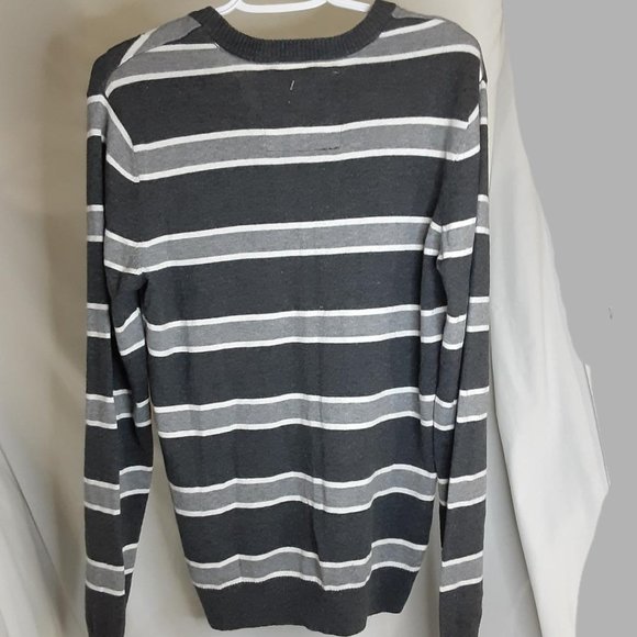 Aeropostale V-Neck Sweater Mens Size Medium Gray Striped - Picture 3 of 4